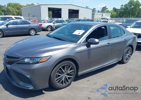 2021 Toyota Camry Se z USA, uszkodzony, nr VIN 4T1G11AK2MU454794